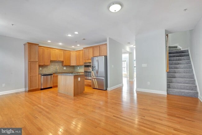 Building Photo - 4238 Chariot Way