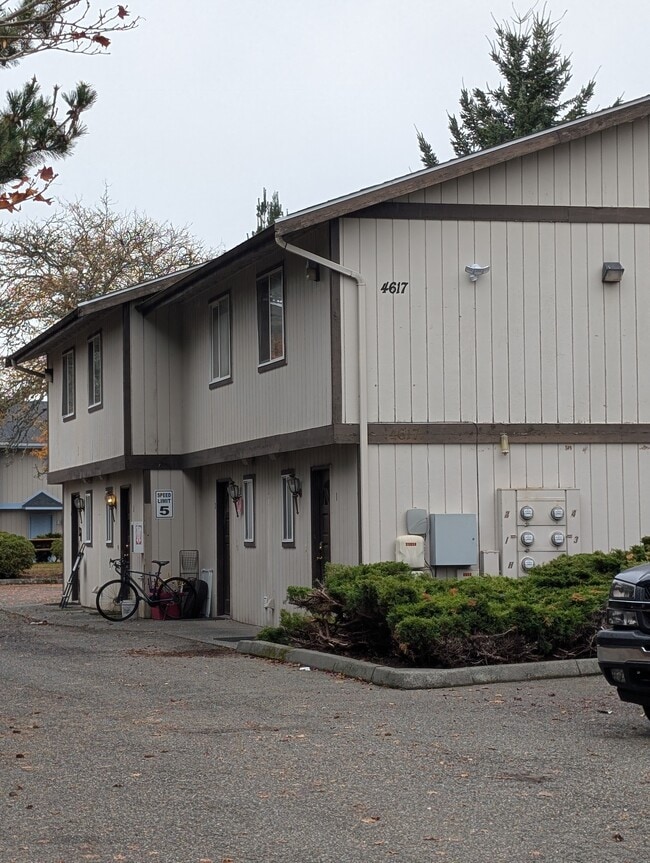 Building Photo - 4617 80th St NE