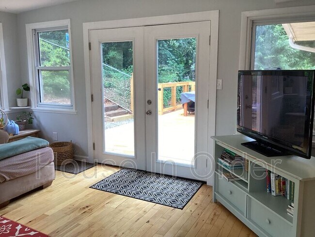 Foto del edificio - 23 Moore Ave