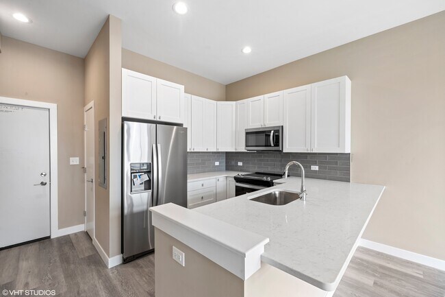 Foto del edificio - 3708 Grand Blvd