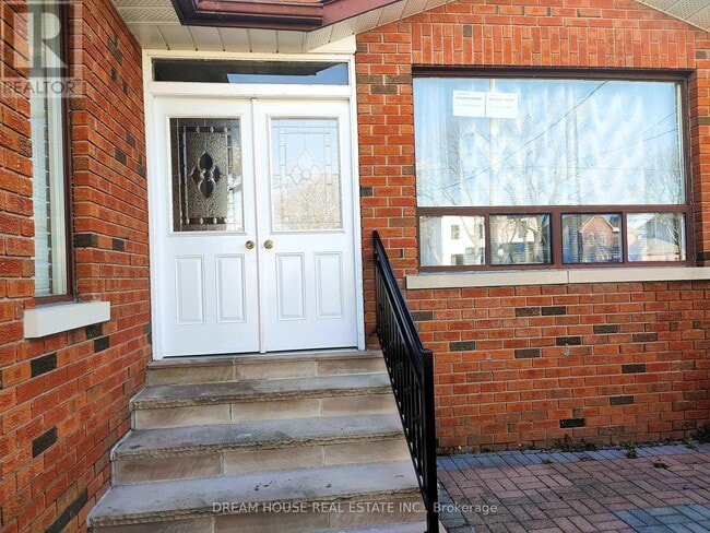 Building Photo - 176 Conlins Rd
