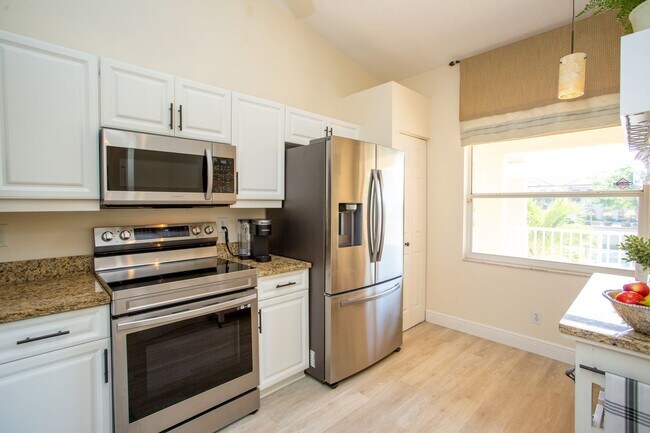 Foto del edificio - ***ANNUAL or SEASONAL RENTAL***HUNTINGTON ...