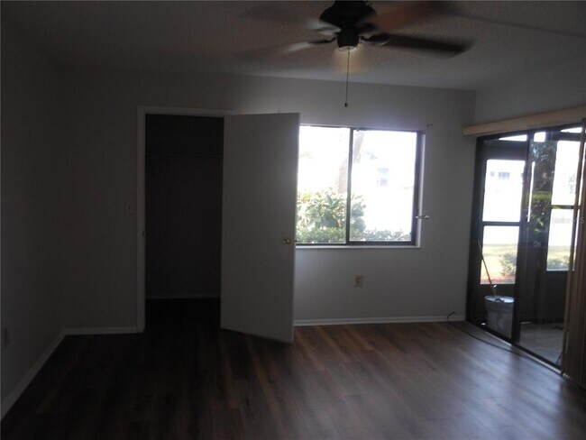 Building Photo - 211 Nina Way