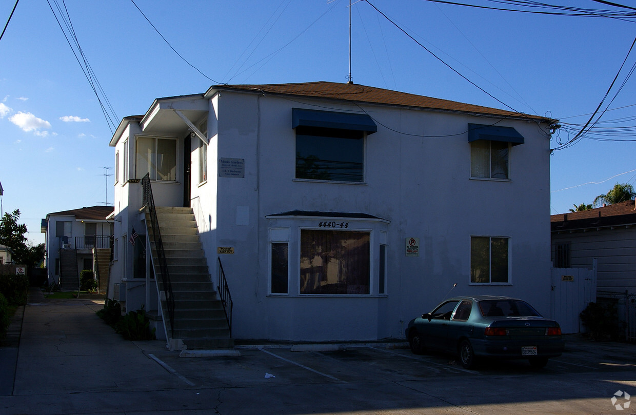 Building Photo - 4440-4444 Menlo Ave