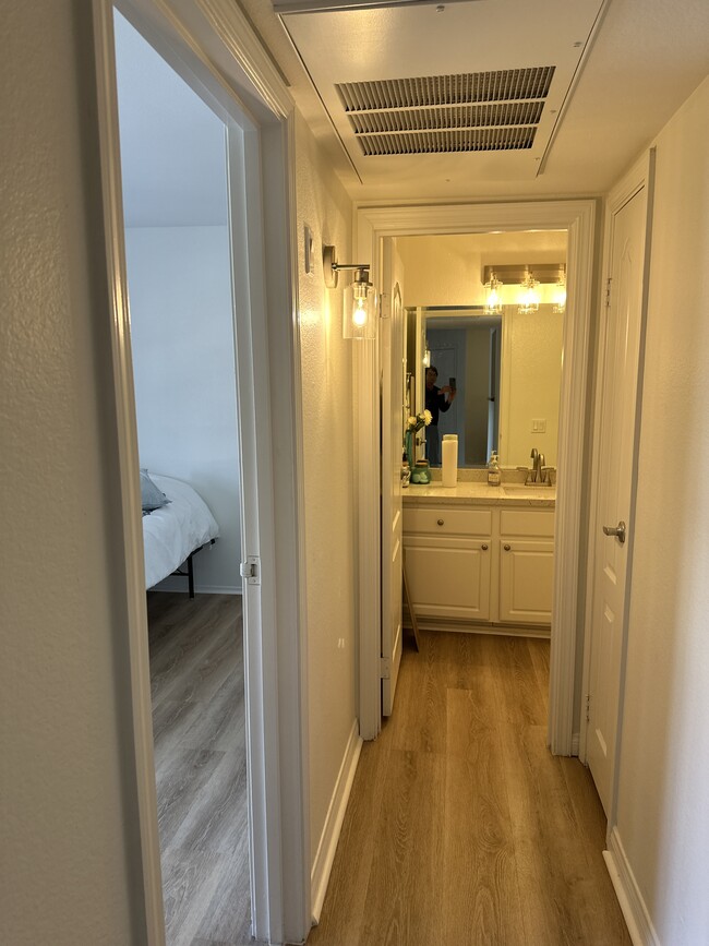 Foto del edificio - 12067 Alta Carmel Ct