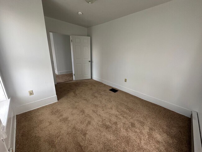 Foto del edificio - 5290 Main St