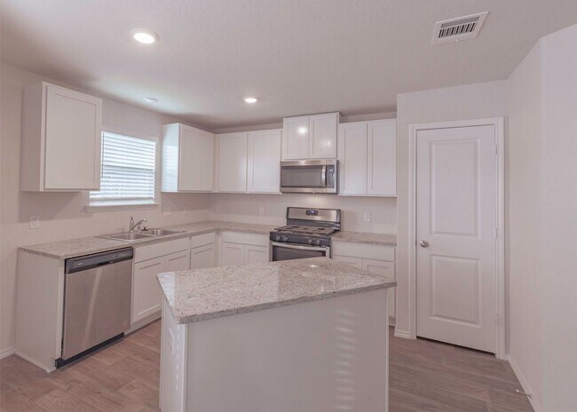 Foto del edificio - REDBIRD RANCH-NEWER 3BA/2BA FOR LEASE