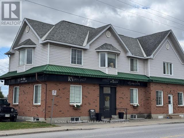 Primary Photo - 139-139 Queen St