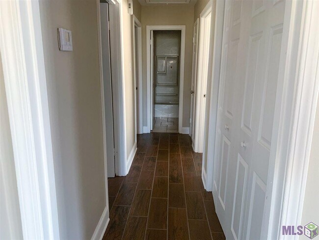 Foto del edificio - 16321 Beech St