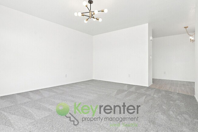 Foto del edificio - 10201-10203 17th Ave SW