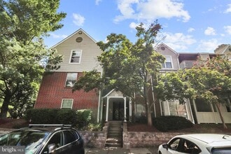 Building Photo - 12160 Penderview Terrace