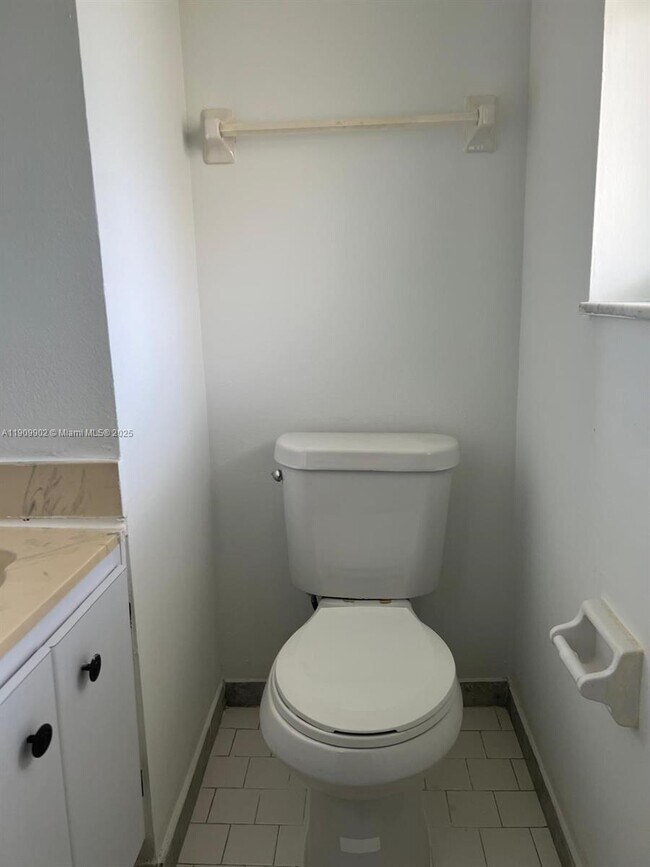 Foto del edificio - 7900 S Colony Cir