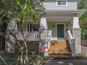 Building Photo - 1415 SE Bidwell St