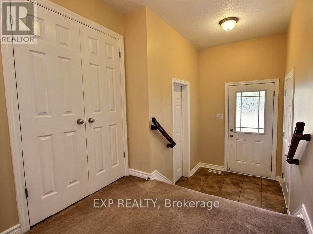 Building Photo - 249 HUNTERBROOK St