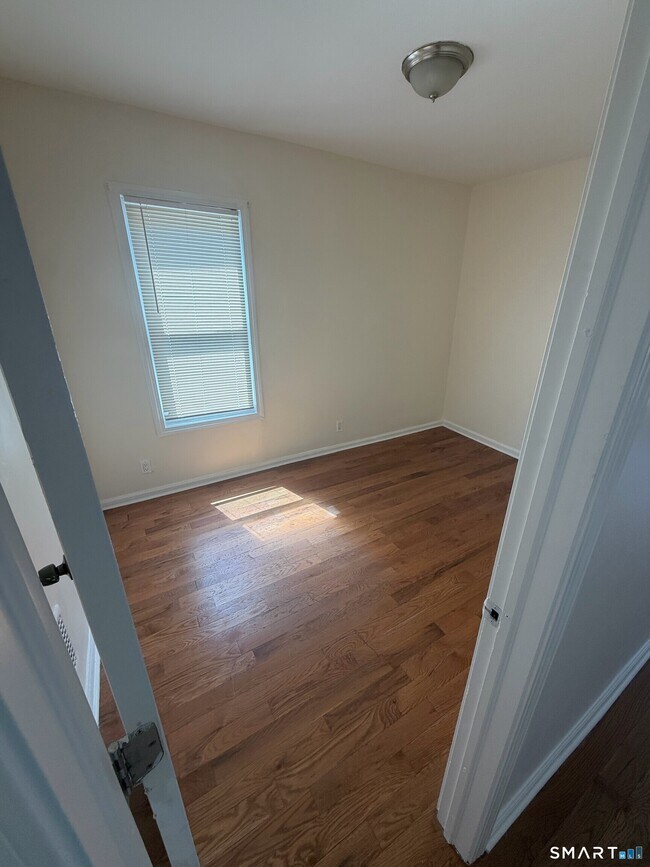 Foto del edificio - 304 Poplar St