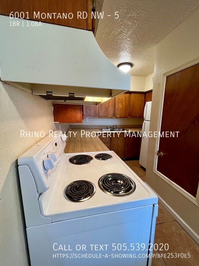 Building Photo - 6001 Montaño Rd NW