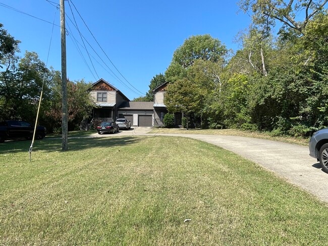 Building Photo - 217 37th Ave N