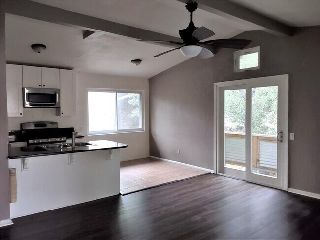 Foto del edificio - 2503 Manor Cir
