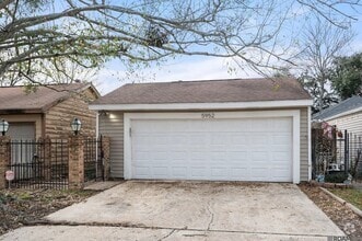 Building Photo - 5952 Fort Clarke Dr N