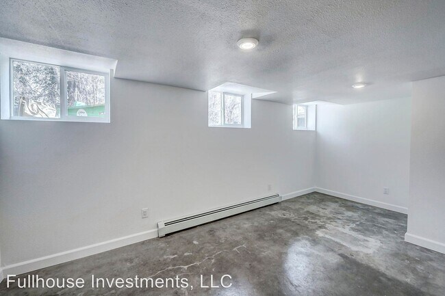 Building Photo - 7580 W 33rd Ave