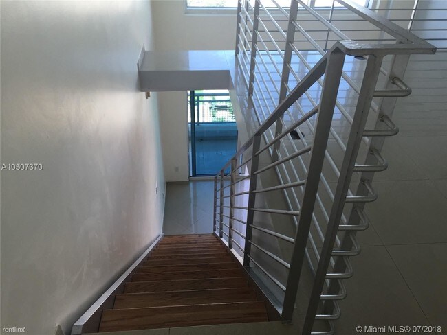 Foto del edificio - 1 br, 1 bath  - 60 SW 13th St Apt 2621