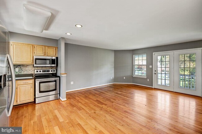 Building Photo - 4055 Weeping Willow Ln