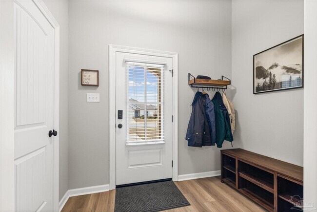 Foto del edificio - 4709 Sago Palm Cir