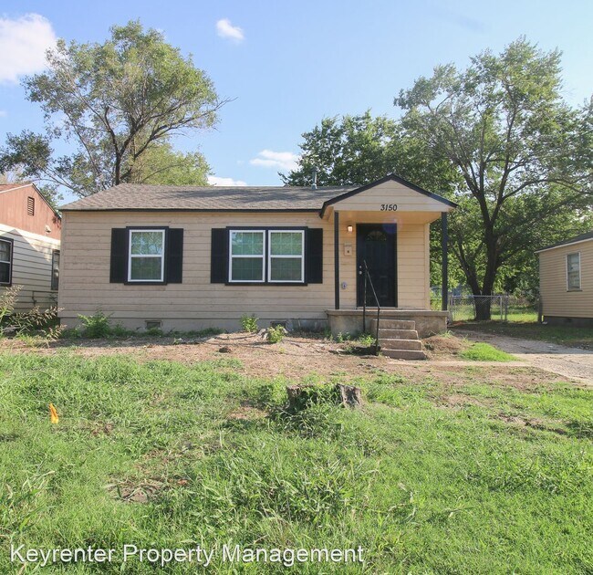 Building Photo - 2 br, 1 bath House - 3150 E Woodrow Pl