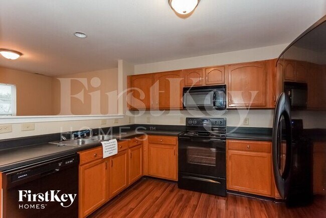 Foto del edificio - 955 Littleton Dr