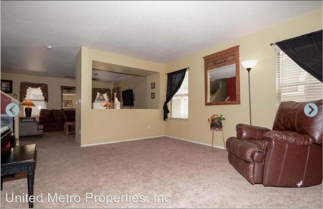 Building Photo - 9565 N 82nd Gln