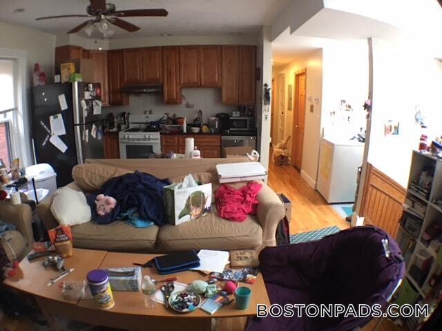 Foto principal - 127 Cedar St
