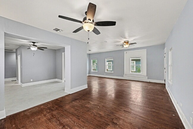 Building Photo - 130 Groveland
