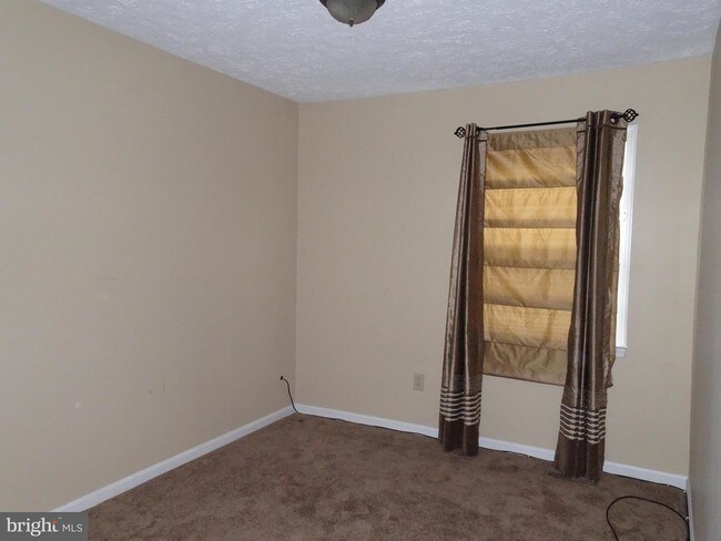 Building Photo - 2345 Wakefield Cir