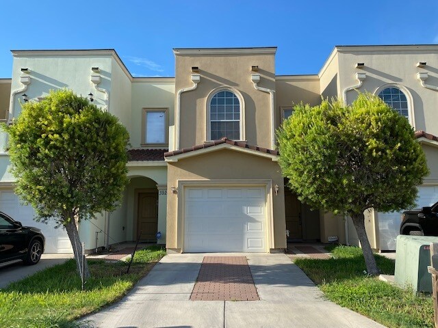 Foto principal - 3916 W Daffodil Ave