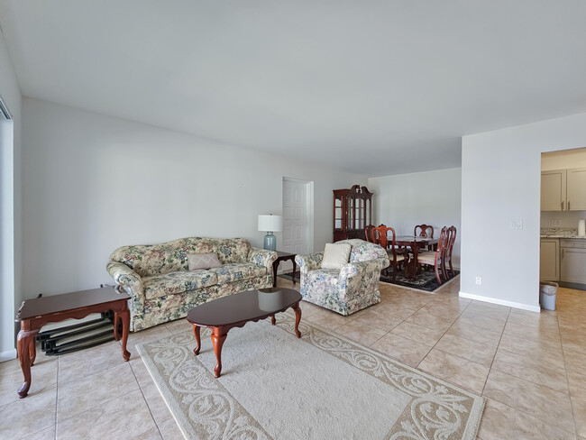 Building Photo - 3612 Alder Dr