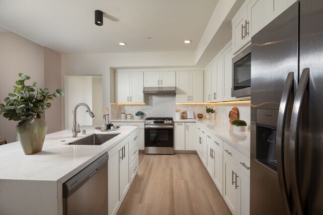 Interior Photo - APT 123 CHAPEL AVE