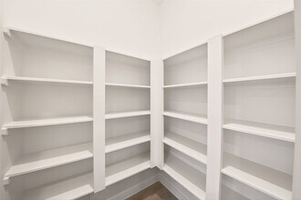 Building Photo - 16314 Texas Flatland Wy