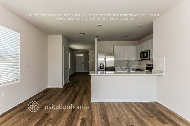 Foto del edificio - 8037 Majestic Palms Ct