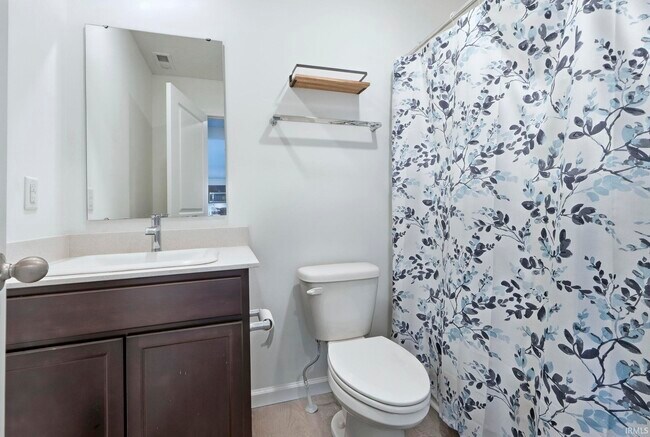 Foto del edificio - 4152 Bradley Dr