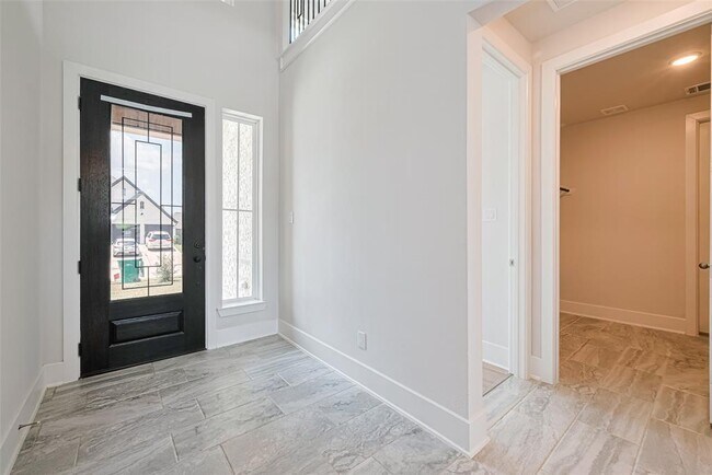 Building Photo - 23649 Silver Palm Trl