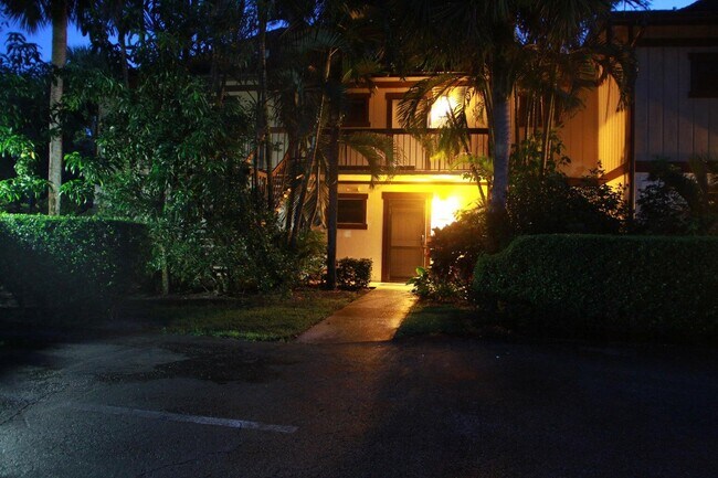 Building Photo - 13334 Polo Club Rd