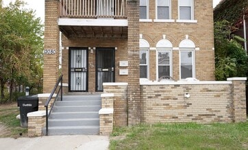 Building Photo - 12078 N Martindale St