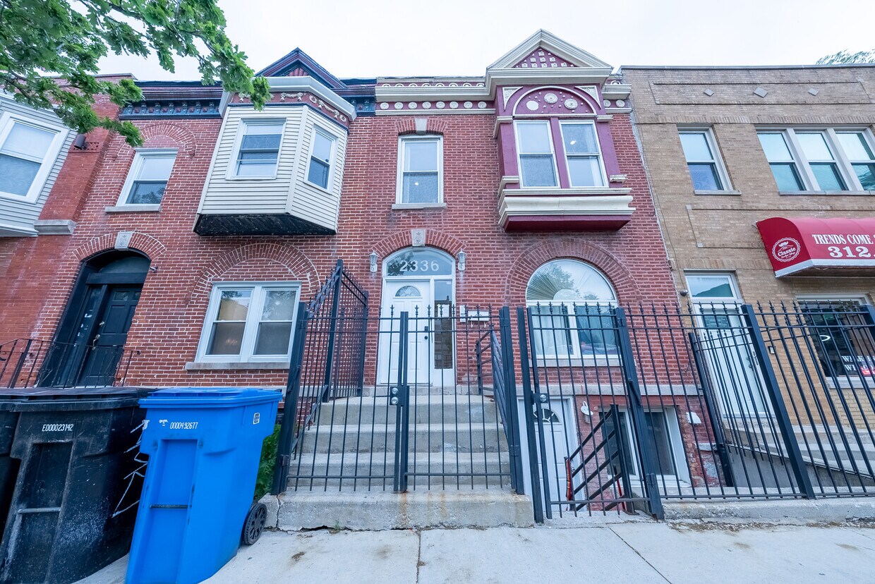 2336 W Taylor St Unit 2, Chicago, IL 60612 Condo for Rent in Chicago
