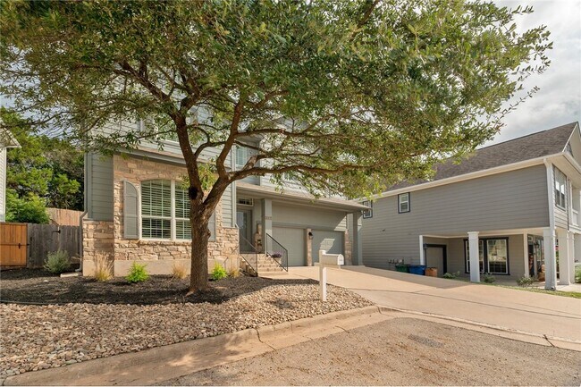 Foto del edificio - 636-612 12 Oaks Ln