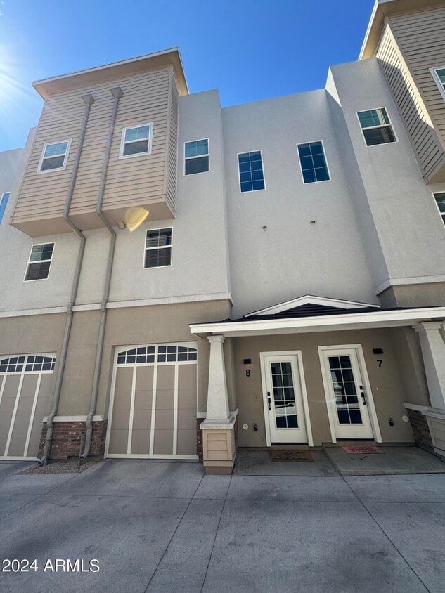 Foto principal - 615 N 6th Ave