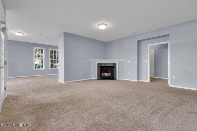 Building Photo - 301 St Andrews Pl