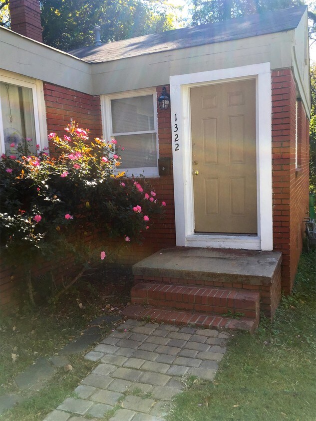 Foto principal - 1322 Richmond Pl