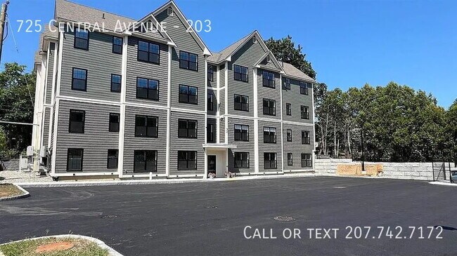 Building Photo - 725 Central Ave