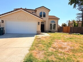 Building Photo - 2858 Evergreen Ct