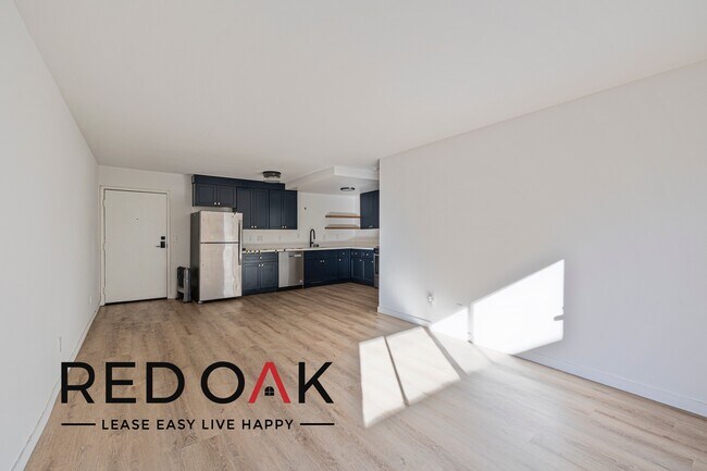 Foto del edificio - ~1 Month FREE~ Phenomenal Two Bedroom with...